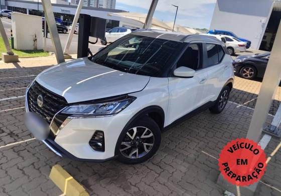 NISSAN KICKS 1.6 16V FLEXSTART EXCLUSIVE XTRONIC
